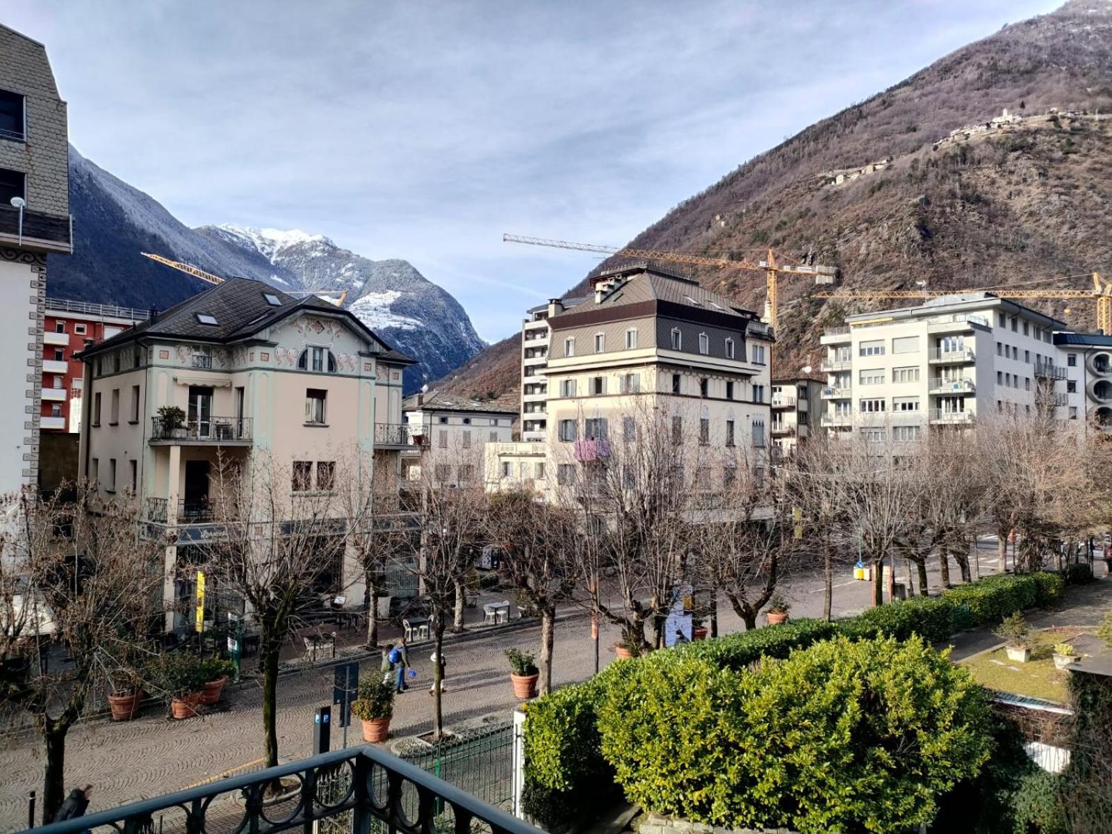 Bernina Station Center Apartment - Tirano Ngoại thất bức ảnh