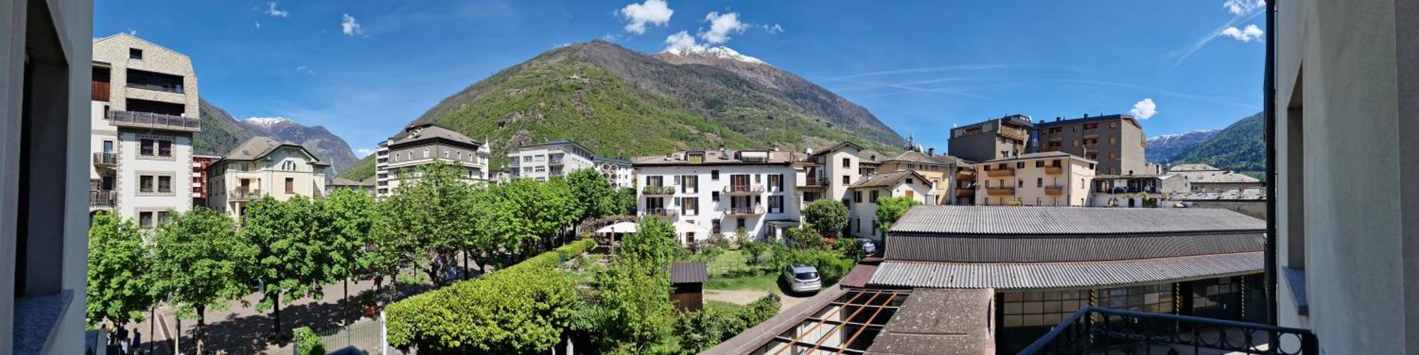 Bernina Station Center Apartment - Tirano Ngoại thất bức ảnh