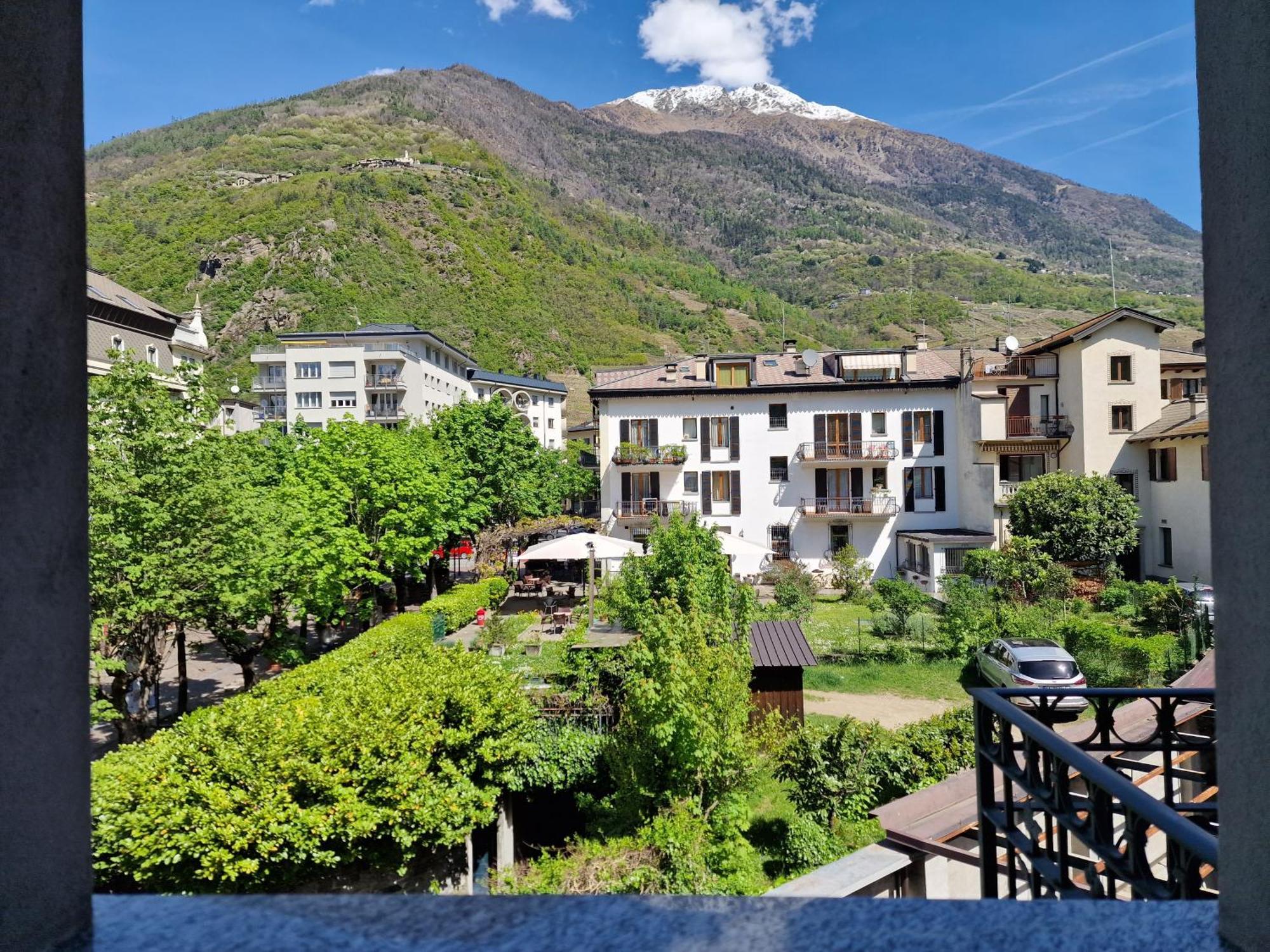 Bernina Station Center Apartment - Tirano Ngoại thất bức ảnh